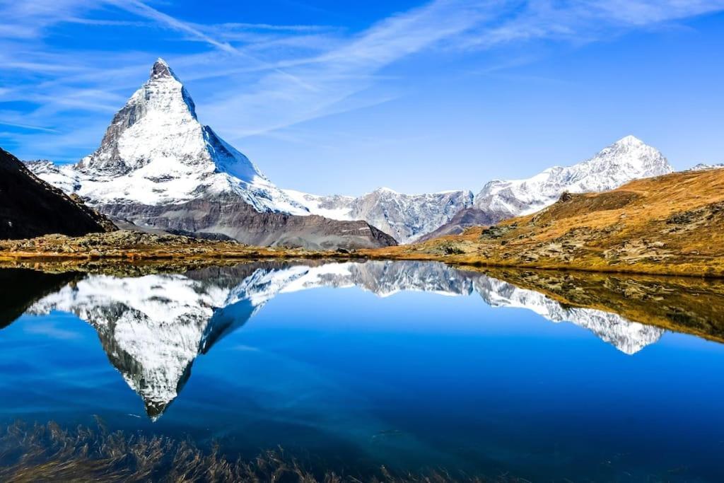 Appartamento Relaxing Loft Haven Near Zermatt - Parking Free Täsch Esterno foto